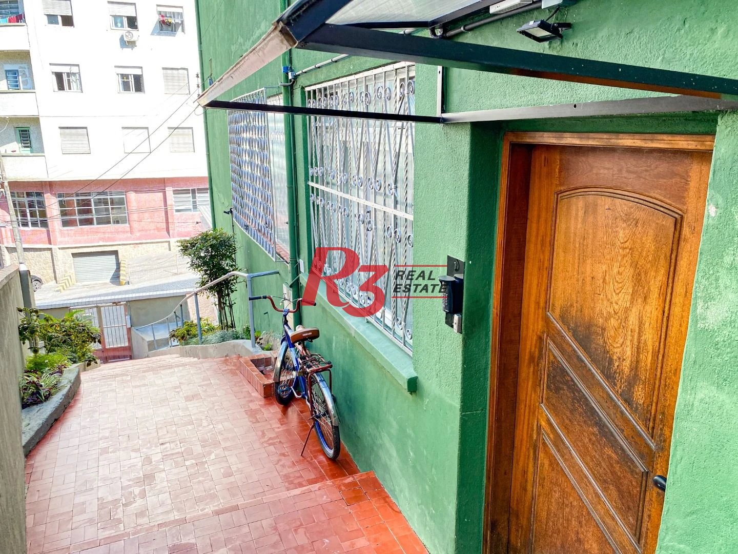 Apartamento com 1 dormitório à venda, 76 m² por R$ 272.000,00 - José Menino - Santos/SP