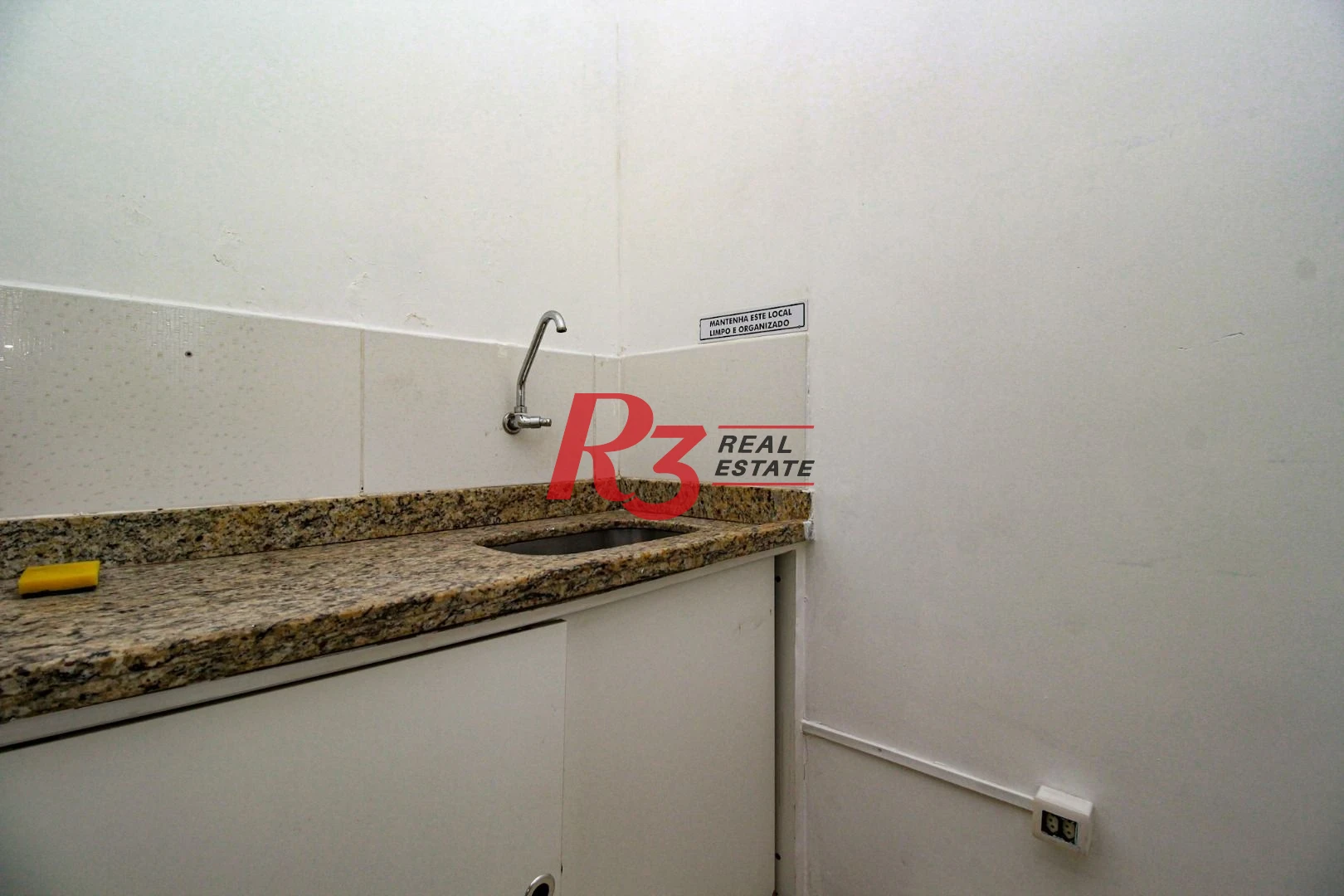 Sala comercial para locação, 90 m², Centro - Santos SP