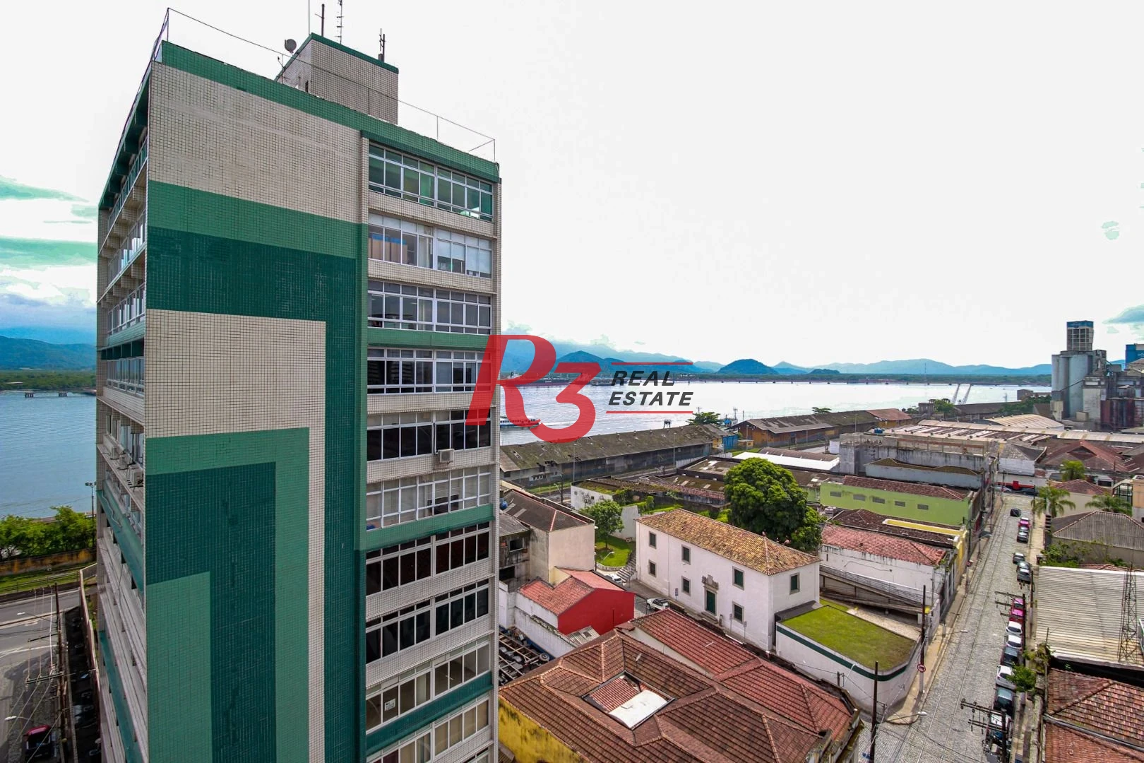 Sala comercial para locação, 90 m², Centro - Santos SP