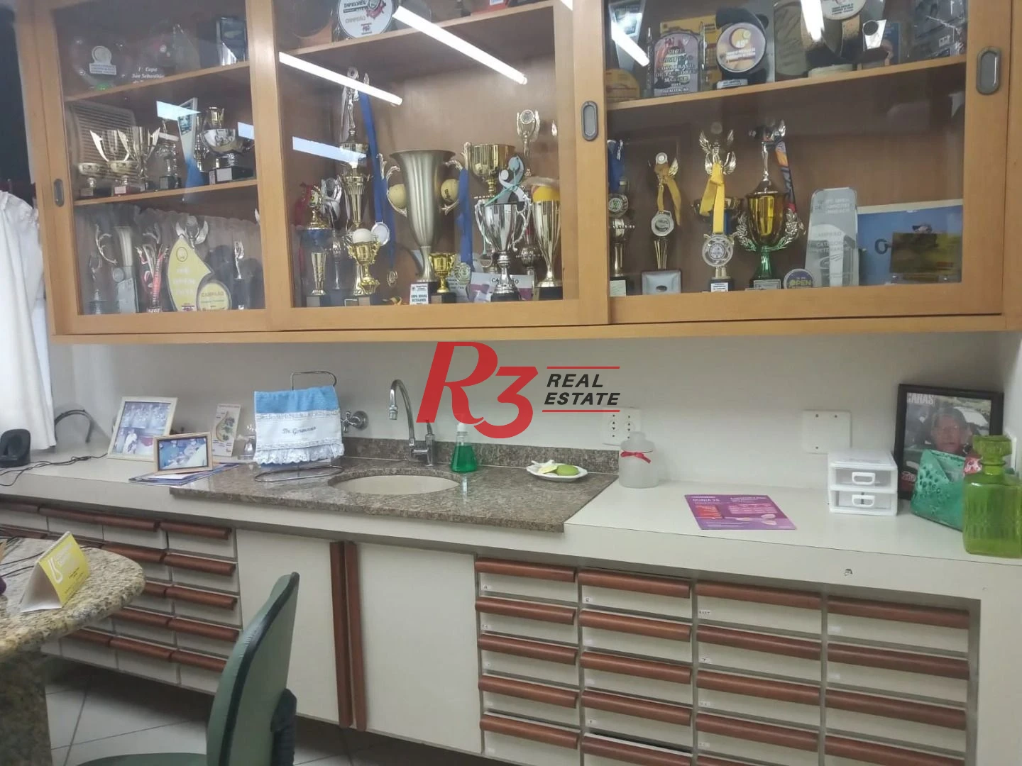 Sala, 122 m² - venda por R$ 650.000,00 ou aluguel por R$ 6.500,00/mês - Encruzilhada - Santos/SP