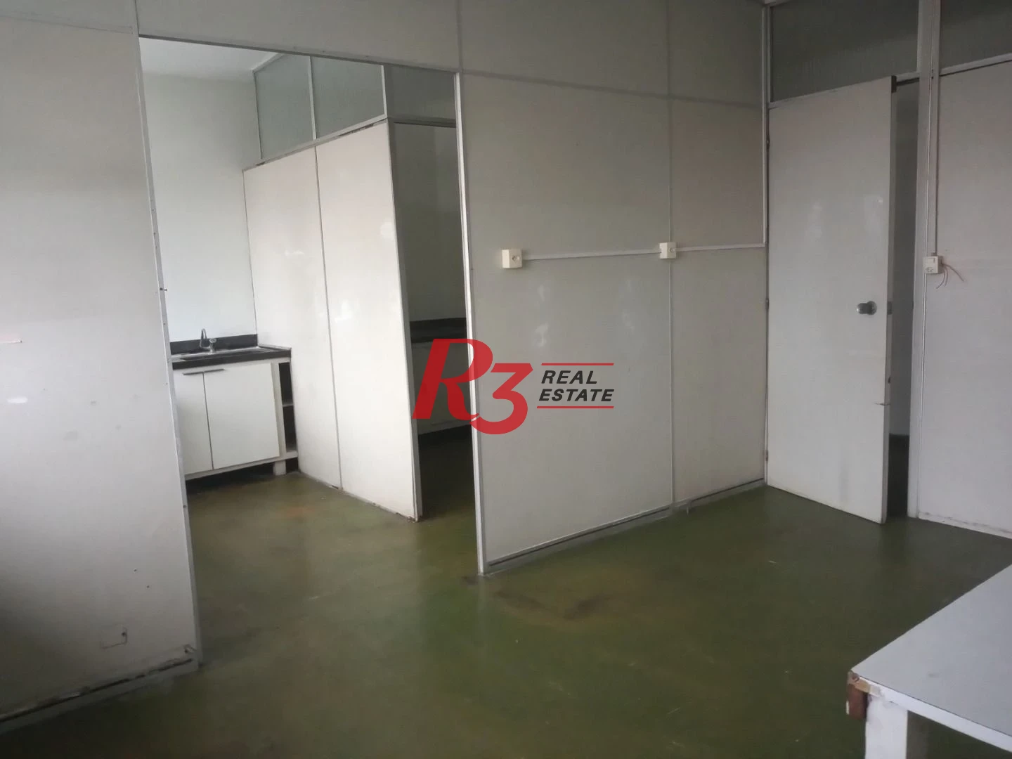 Sala, 92 m² - venda por R$ 500.000,00 ou aluguel por R$ 4.500,00/mês - Encruzilhada - Santos/SP