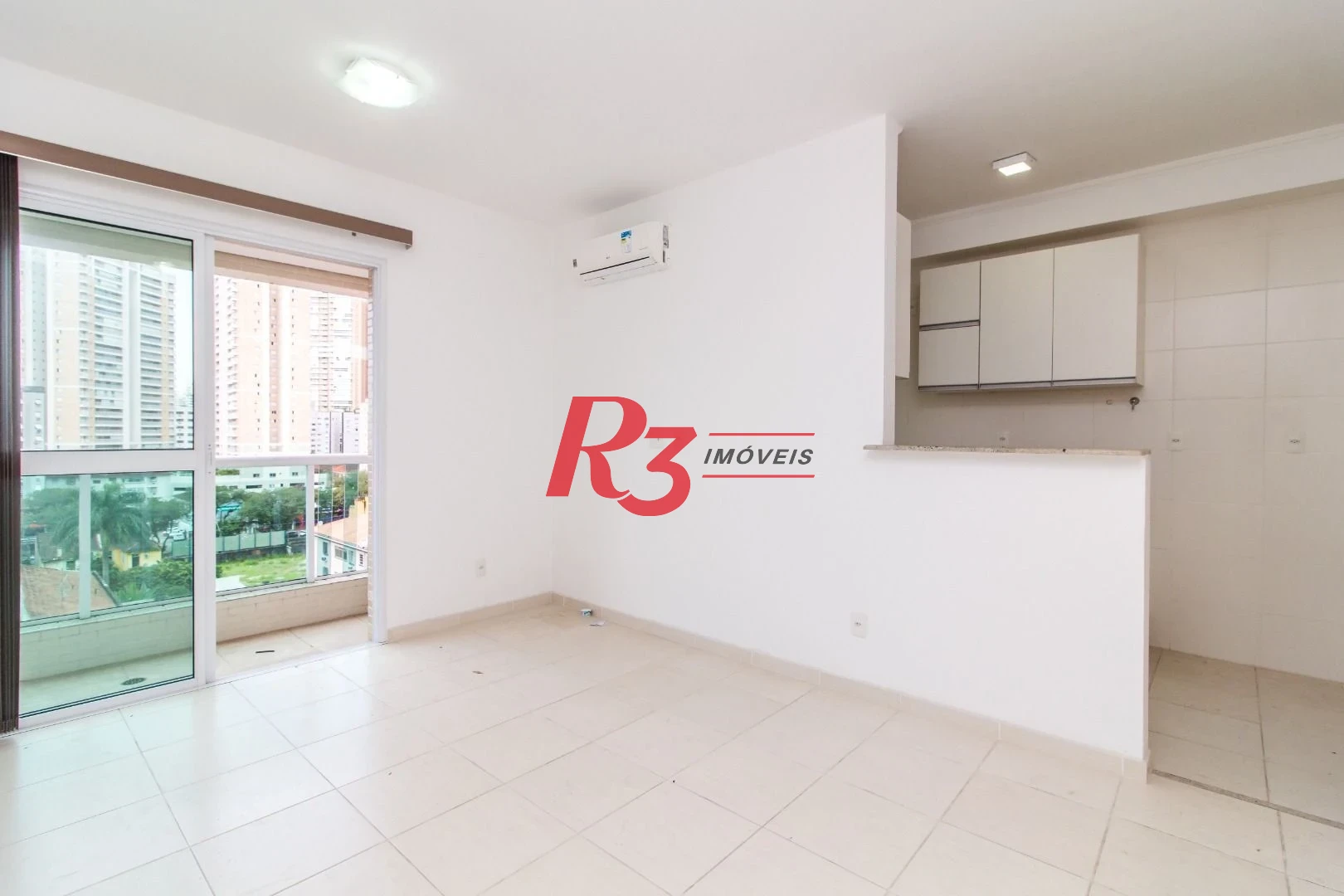 Apartamento com 1 dormitório para alugar, 51 m² por R$ 4.100,00/mês - José Menino - Santos/SP