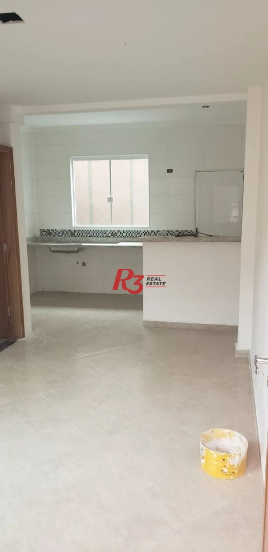 Sobrado com 2 dormitórios à venda, 60 m² por R$ 272.000,00 - Parque São Vicente - São Vicente/SP