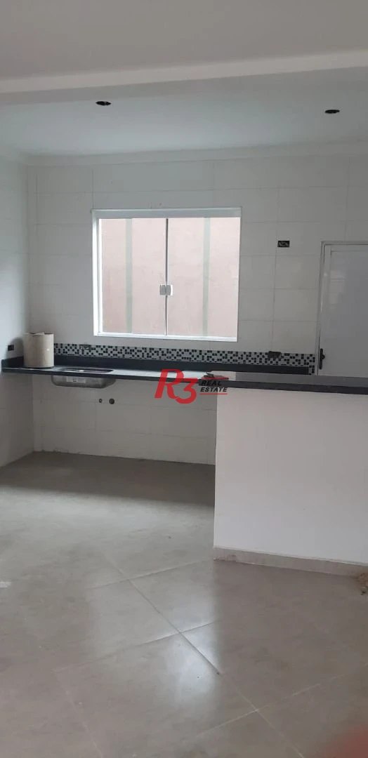Sobrado com 2 dormitórios à venda, 60 m² por R$ 272.000,00 - Parque São Vicente - São Vicente/SP
