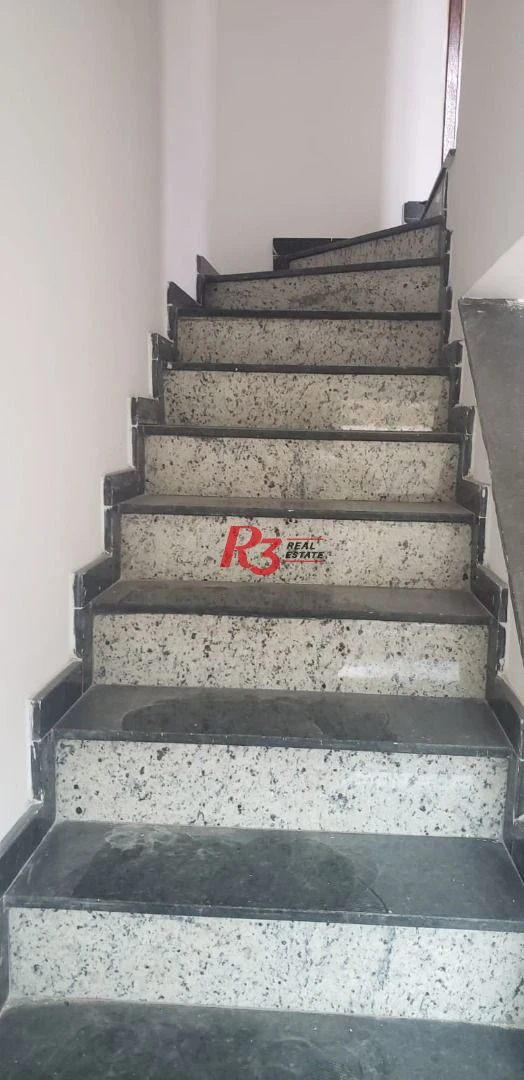 Sobrado com 2 dormitórios à venda, 60 m² por R$ 272.000,00 - Parque São Vicente - São Vicente/SP