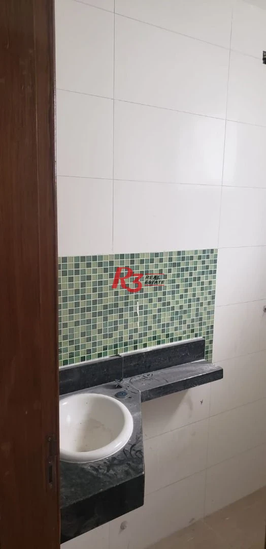 Sobrado com 2 dormitórios à venda, 60 m² por R$ 272.000,00 - Parque São Vicente - São Vicente/SP