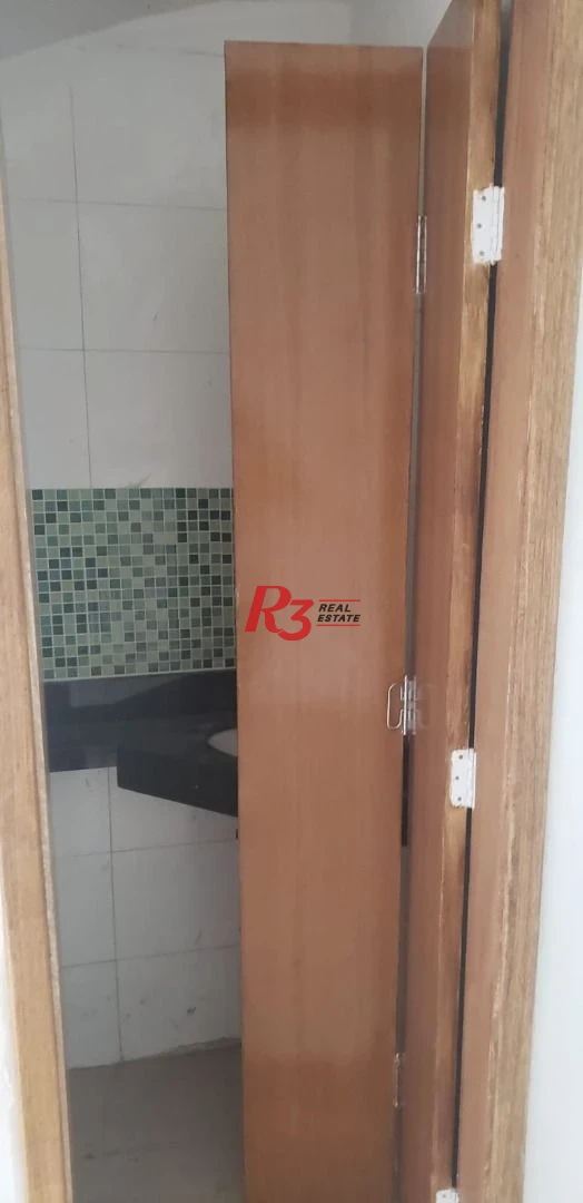 Sobrado com 2 dormitórios à venda, 60 m² por R$ 272.000,00 - Parque São Vicente - São Vicente/SP