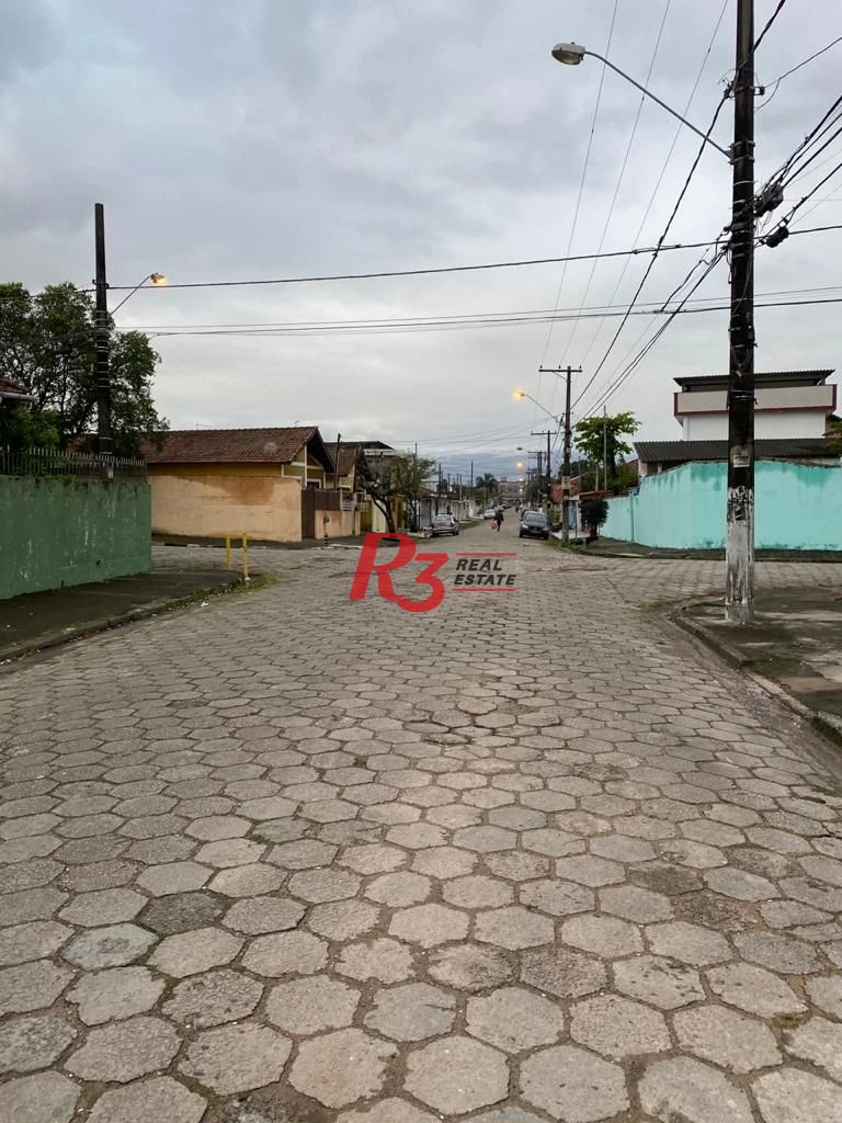Sobrado com 2 dormitórios à venda, 60 m² por R$ 272.000,00 - Parque São Vicente - São Vicente/SP