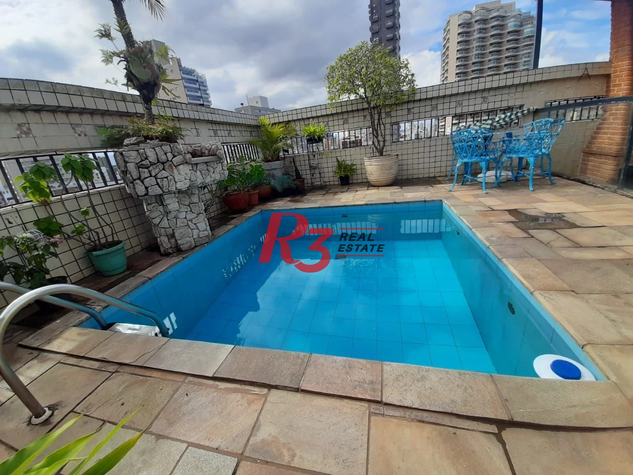 Cobertura com 3 dormitórios à venda, 300 m² por R$ 1.500.000,00 - Pompéia - Santos/SP