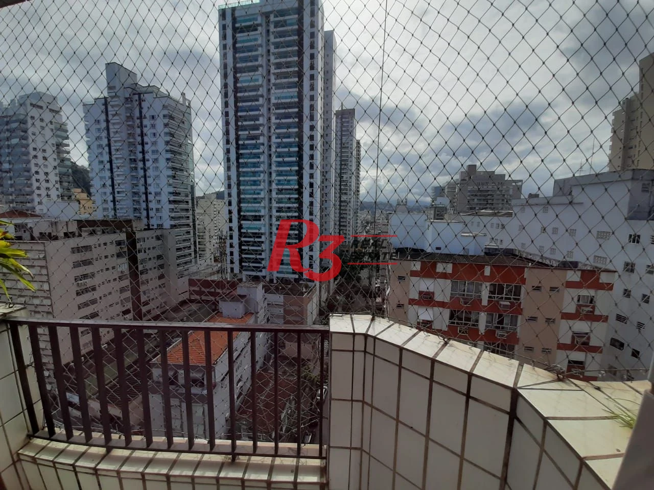 Cobertura com 3 dormitórios à venda, 300 m² por R$ 1.500.000,00 - Pompéia - Santos/SP