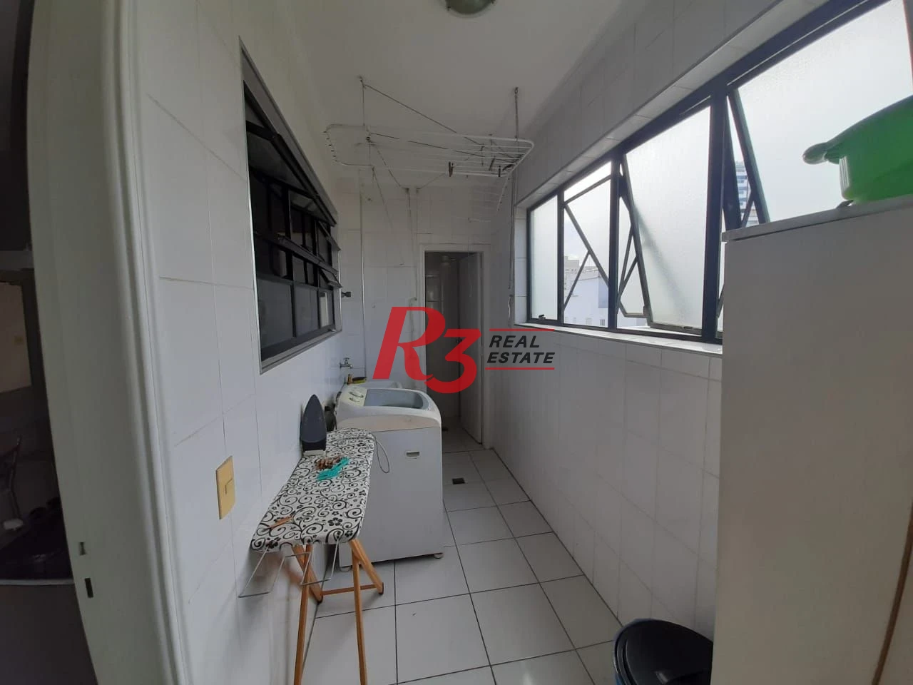 Cobertura com 3 dormitórios à venda, 300 m² por R$ 1.500.000,00 - Pompéia - Santos/SP