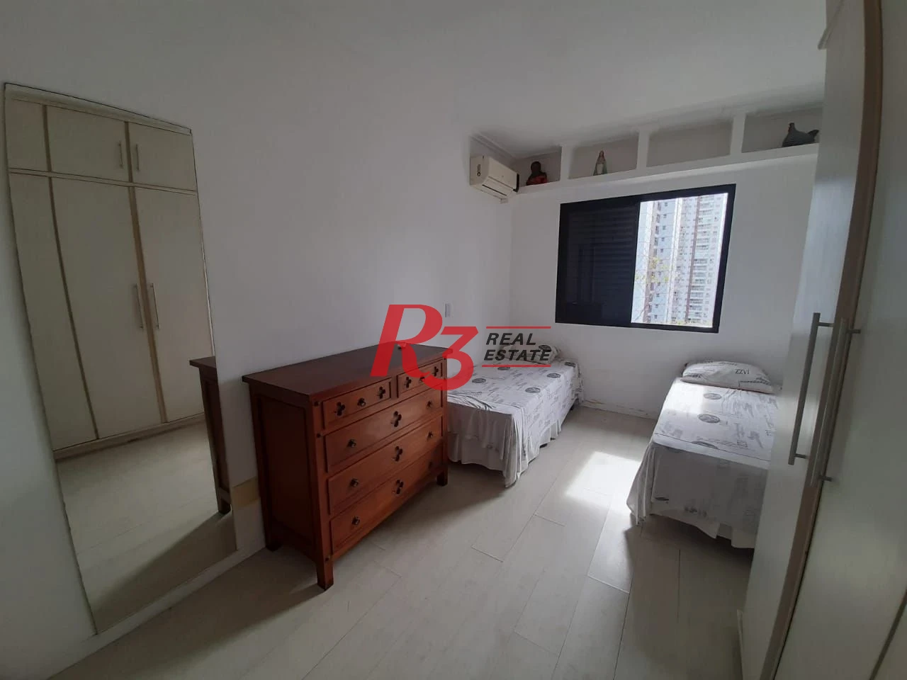 Cobertura com 3 dormitórios à venda, 300 m² por R$ 1.500.000,00 - Pompéia - Santos/SP