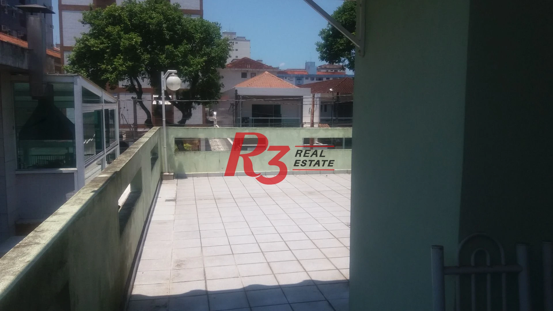 Sobrado com 3 dormitórios para venda ou locação, 268 m² - Campo Grande - Santos/SP
