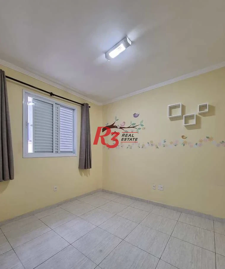 Sobrado com 3 dormitórios à venda, 110 m² por R$ 650.000,00 - José Menino - Santos/SP