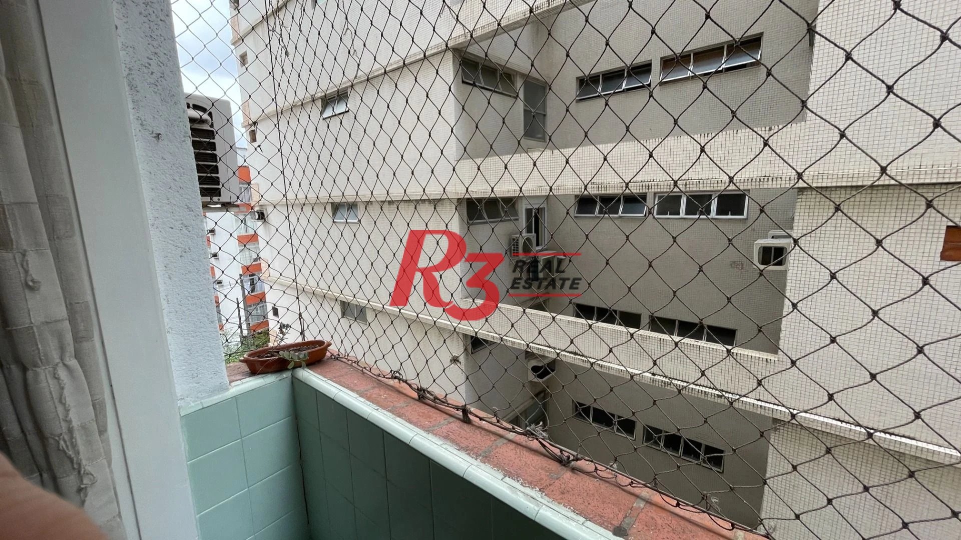 Apartamento com 2 dormitórios à venda, 79 m² por R$ 430.000,00 - Boqueirão - Santos/SP