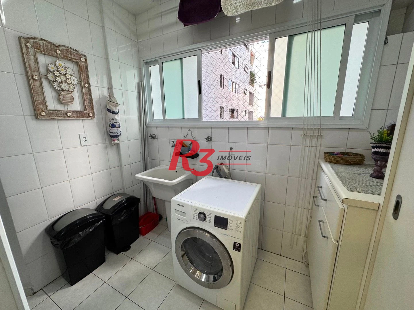 Apartamento com 2 dormitórios à venda, 87 m² por R$ 920.000,00 - Gonzaga - Santos/SP