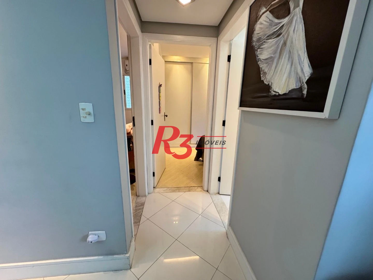 Apartamento com 2 dormitórios à venda, 87 m² por R$ 920.000,00 - Gonzaga - Santos/SP