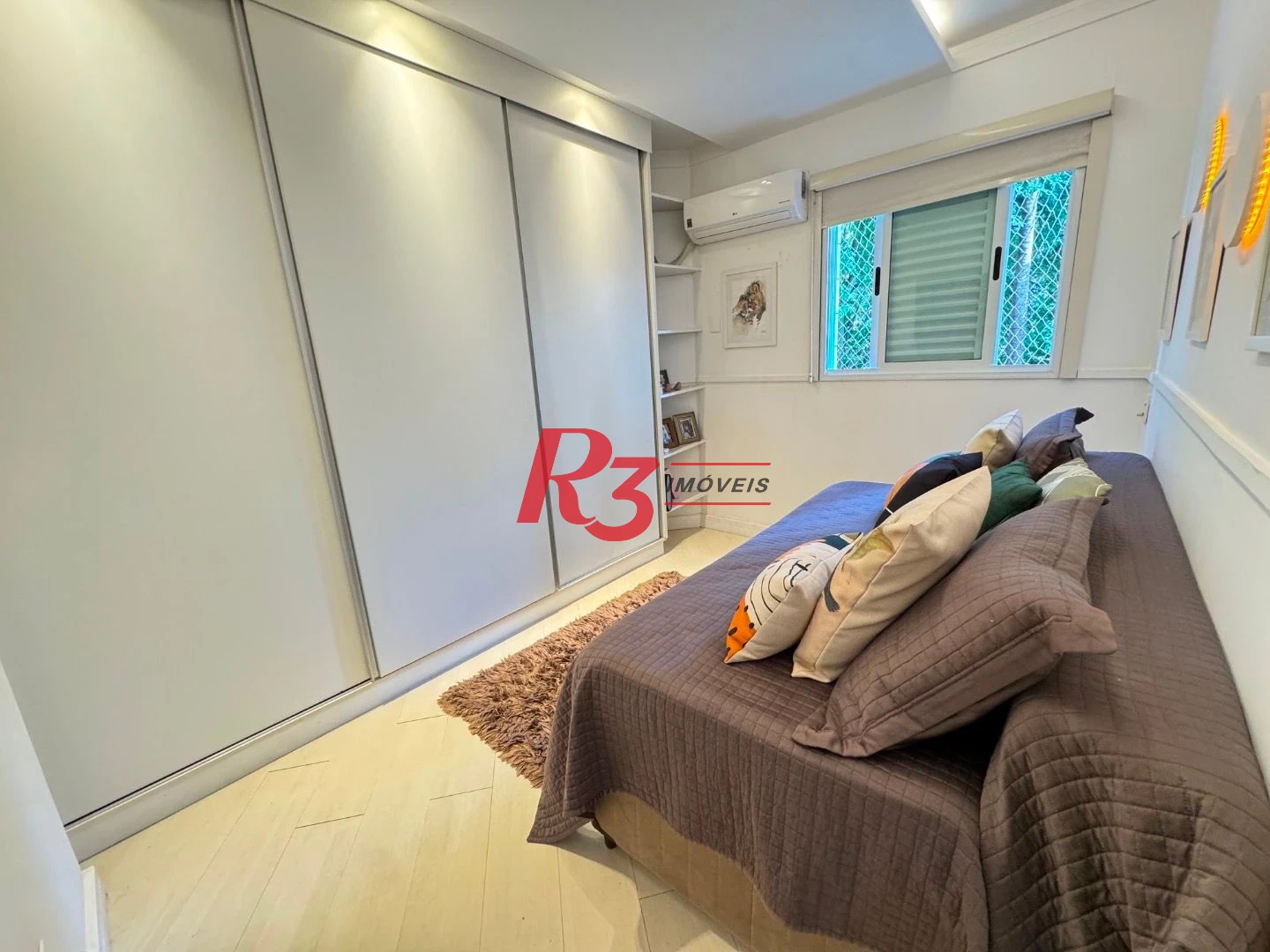Apartamento com 2 dormitórios à venda, 87 m² por R$ 920.000,00 - Gonzaga - Santos/SP