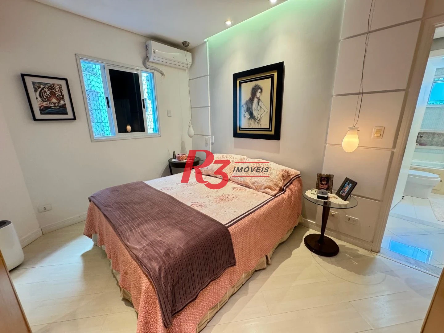 Apartamento com 2 dormitórios à venda, 87 m² por R$ 920.000,00 - Gonzaga - Santos/SP