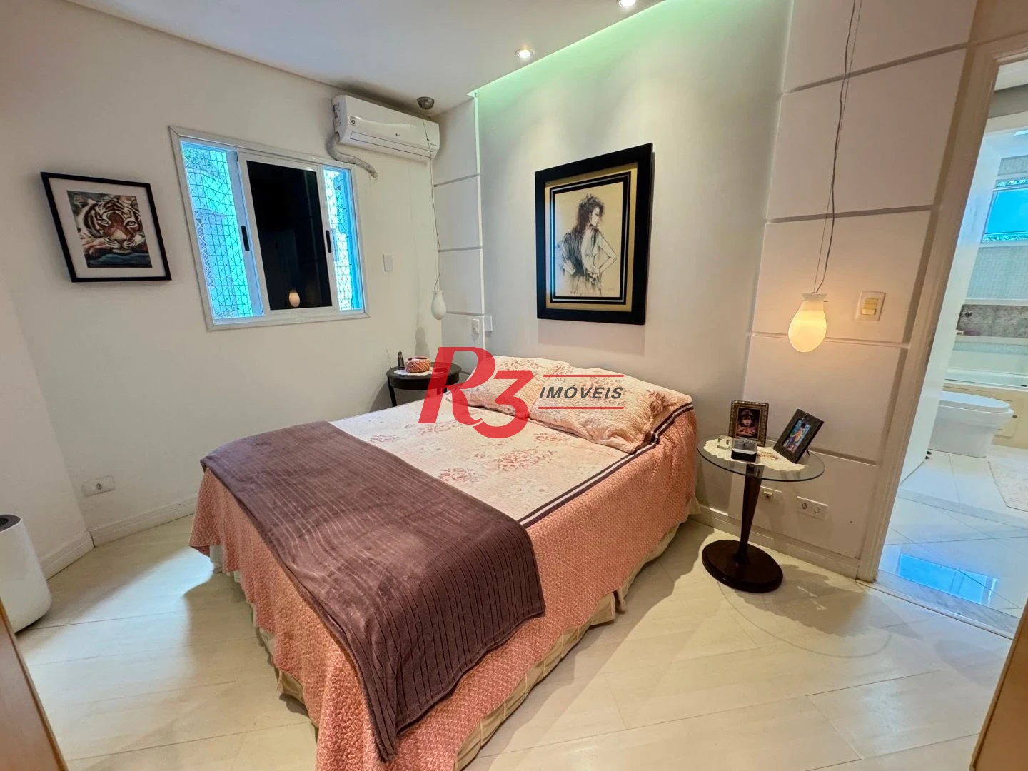 Apartamento com 2 dormitórios à venda, 87 m² por R$ 920.000,00 - Gonzaga - Santos/SP