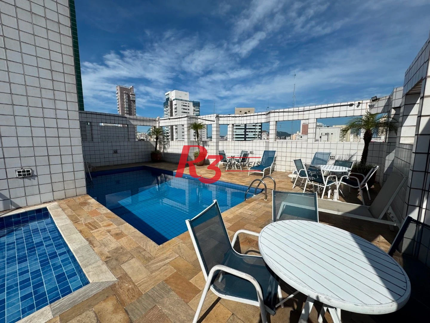 Apartamento com 2 dormitórios à venda, 87 m² por R$ 920.000,00 - Gonzaga - Santos/SP