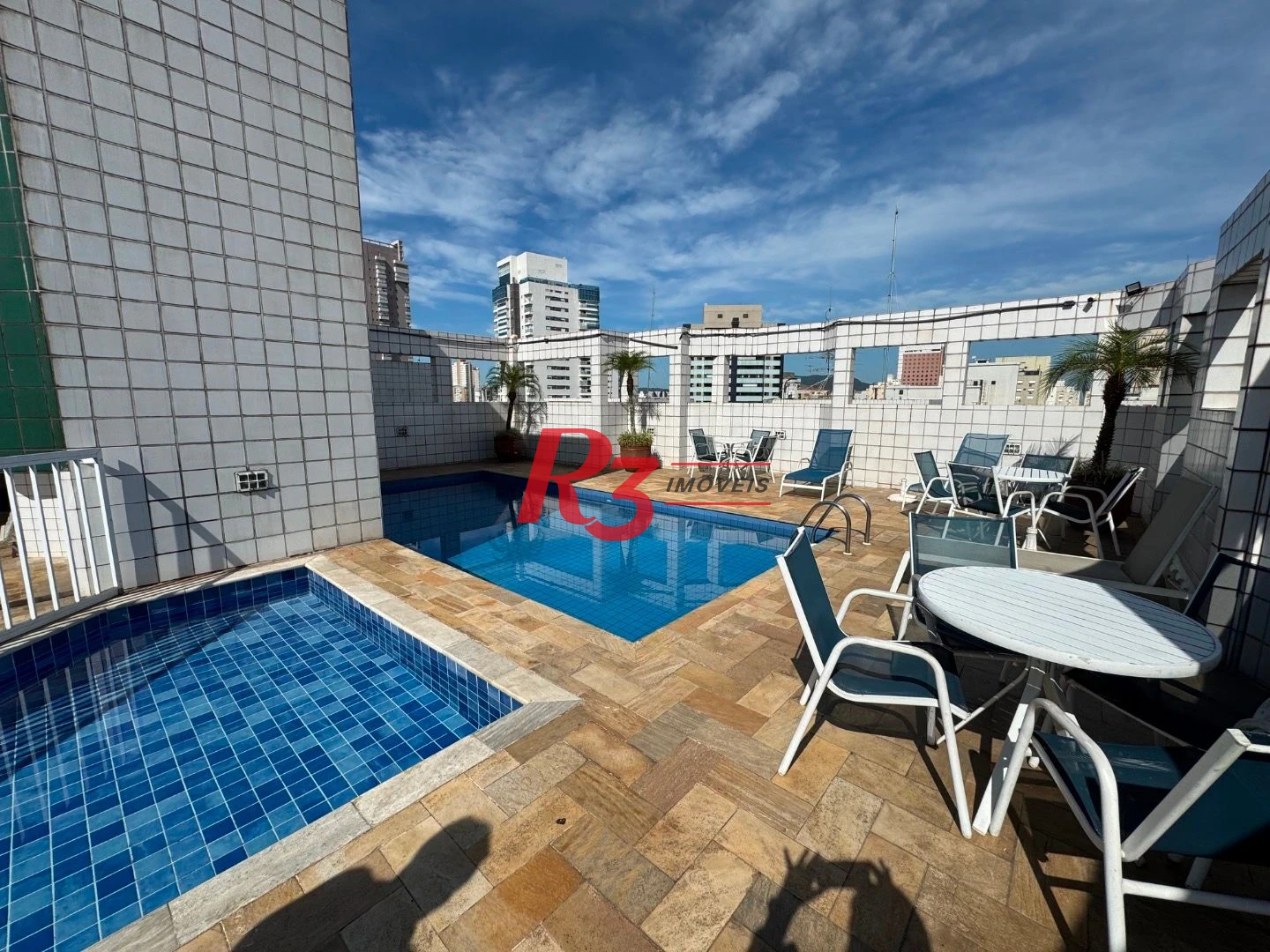 Apartamento com 2 dormitórios à venda, 87 m² por R$ 920.000,00 - Gonzaga - Santos/SP