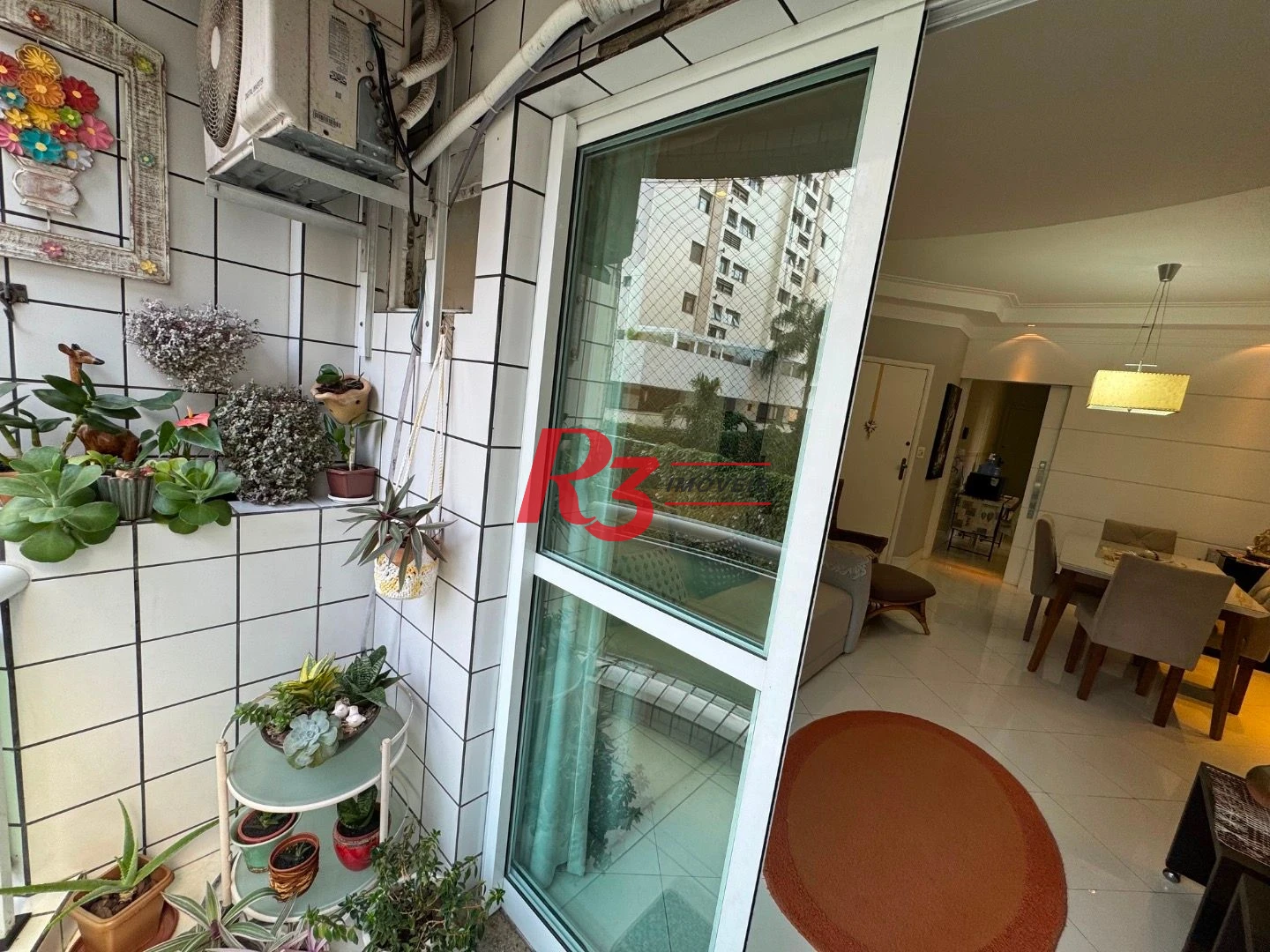 Apartamento com 2 dormitórios à venda, 87 m² por R$ 920.000,00 - Gonzaga - Santos/SP