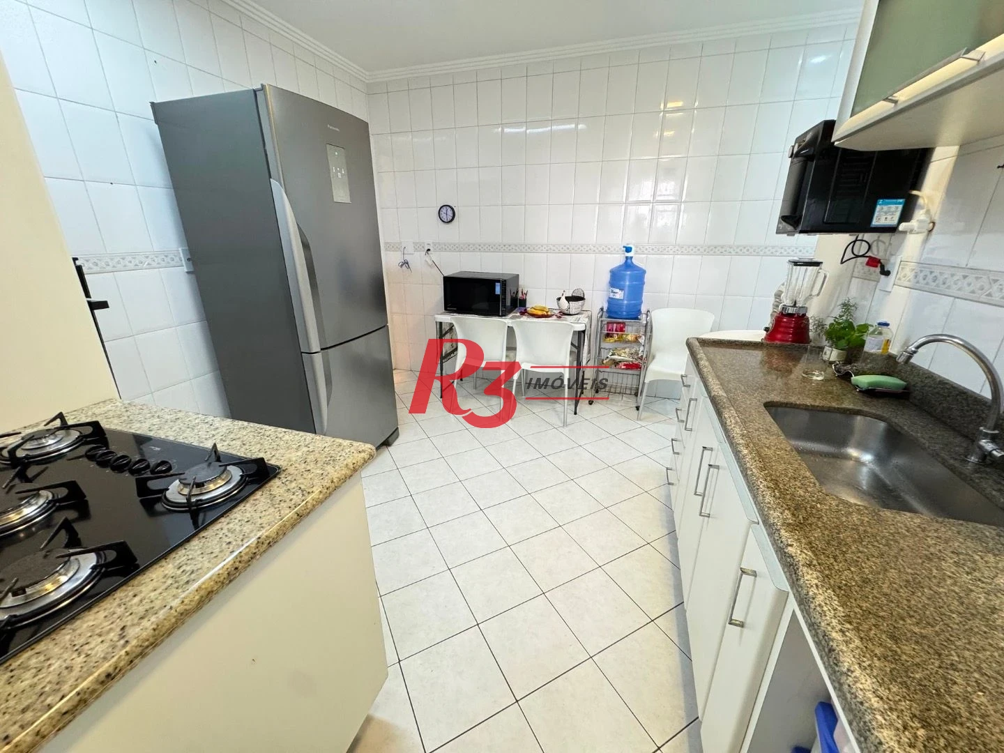 Apartamento com 2 dormitórios à venda, 87 m² por R$ 920.000,00 - Gonzaga - Santos/SP
