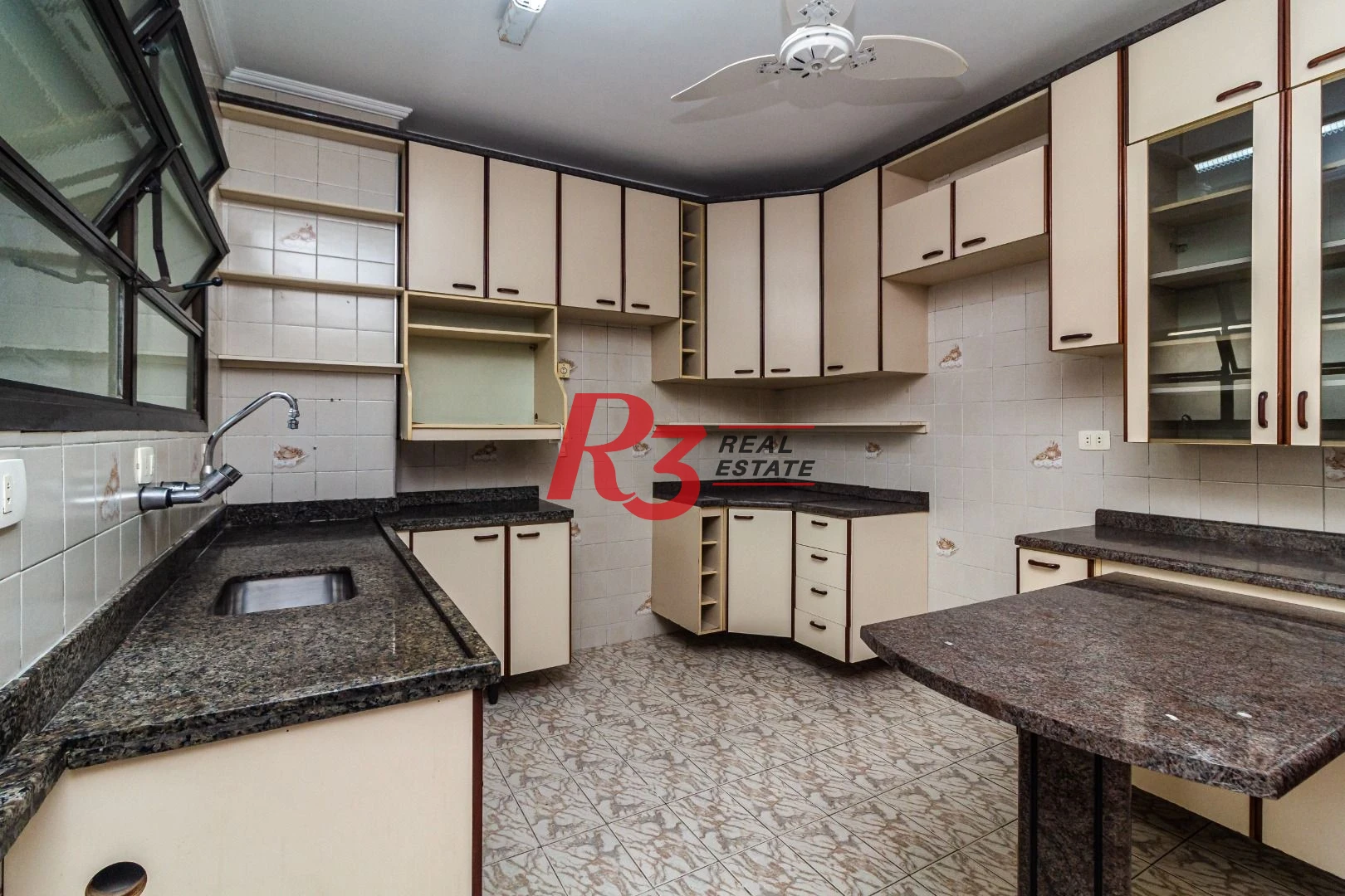 Apartamento com 3 dormitórios à venda, 127 m² - Boqueirão - Santos/SP