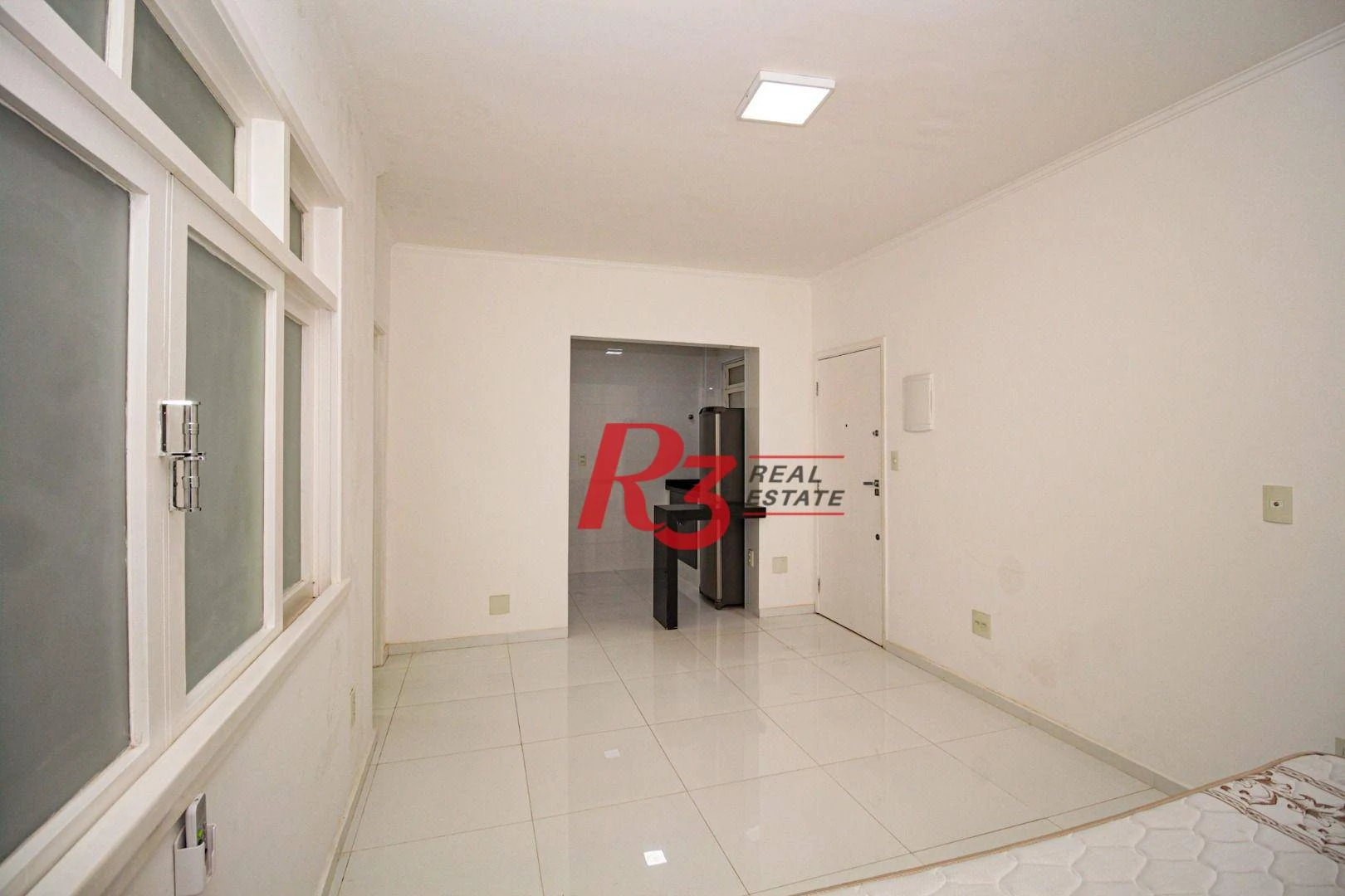 Kitnet com 1 dormitório para alugar, 39 m² por R$ 3.000,00/mês - Gonzaga - Santos/SP