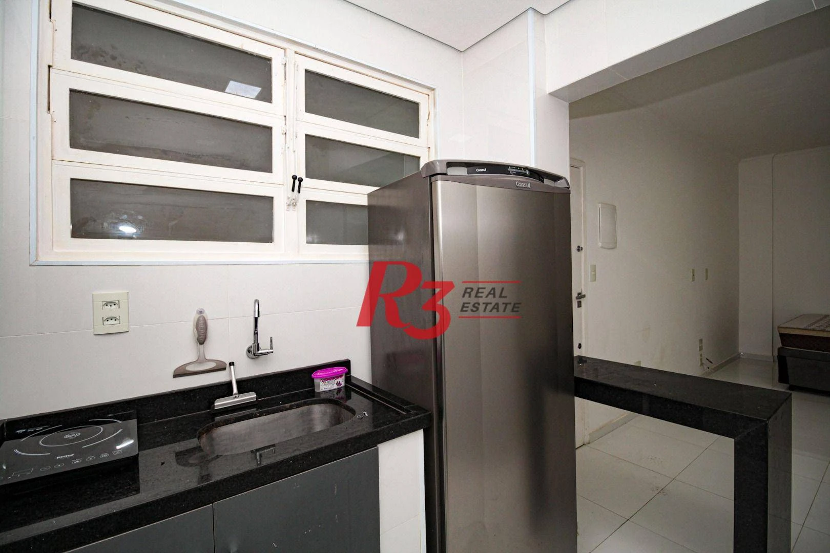Kitnet com 1 dormitório para alugar, 39 m² por R$ 3.000,00/mês - Gonzaga - Santos/SP