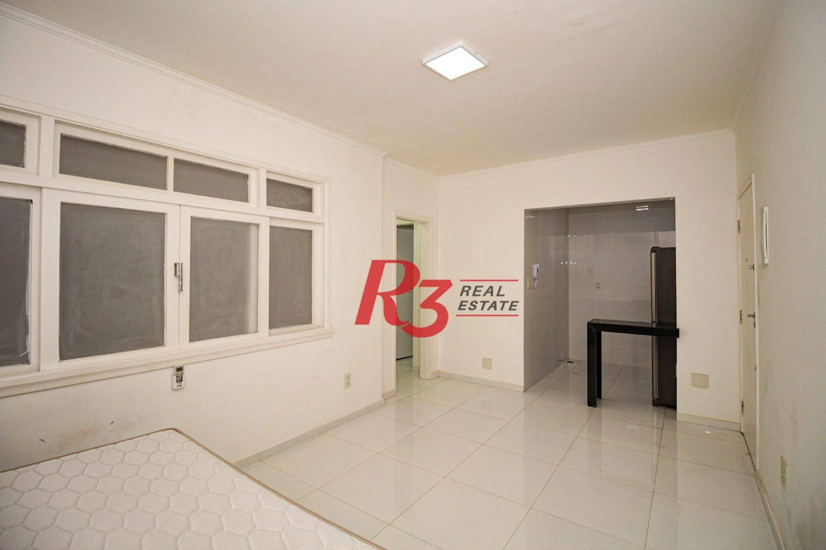 Kitnet com 1 dormitório para alugar, 39 m² por R$ 3.000,00/mês - Gonzaga - Santos/SP
