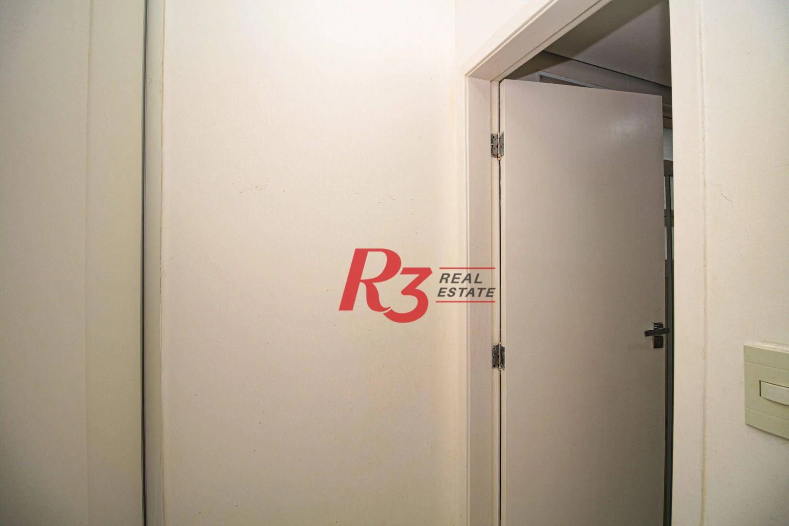 Kitnet com 1 dormitório para alugar, 39 m² por R$ 3.000,00/mês - Gonzaga - Santos/SP