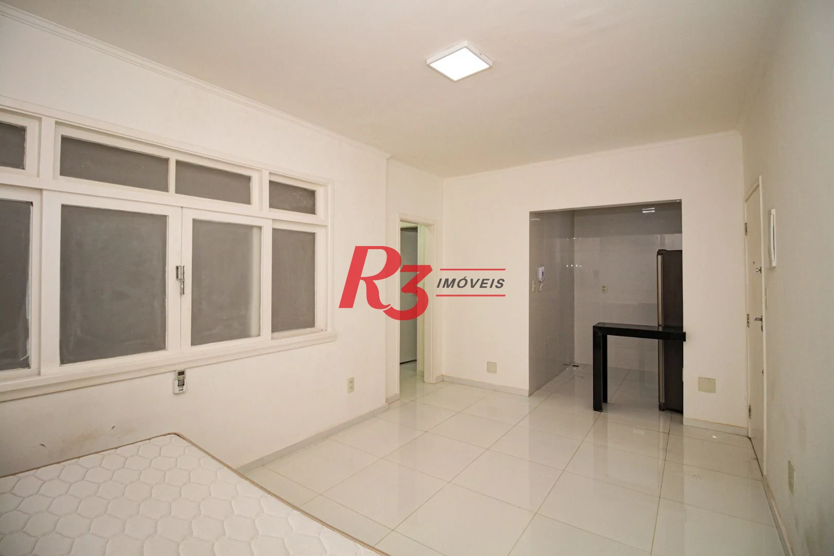 Kitnet com 1 dormitório para alugar, 39 m² por R$ 3.000,00/mês - Gonzaga - Santos/SP