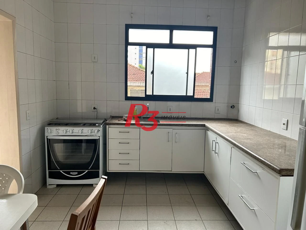 Apartamento com 3 dormitórios para alugar, 188 m² por R$ 6.500,02/mês - Gonzaga - Santos/SP