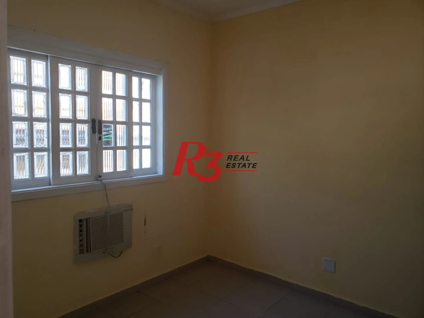 Casa com 5 dormitórios à venda, 256 m² por R$ 810.000,00 - Vila Nova - Santos/SP