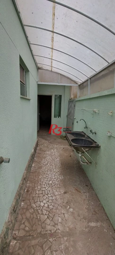 Sobrado para alugar, 376 m² - Ponta da Praia - Santos/SP