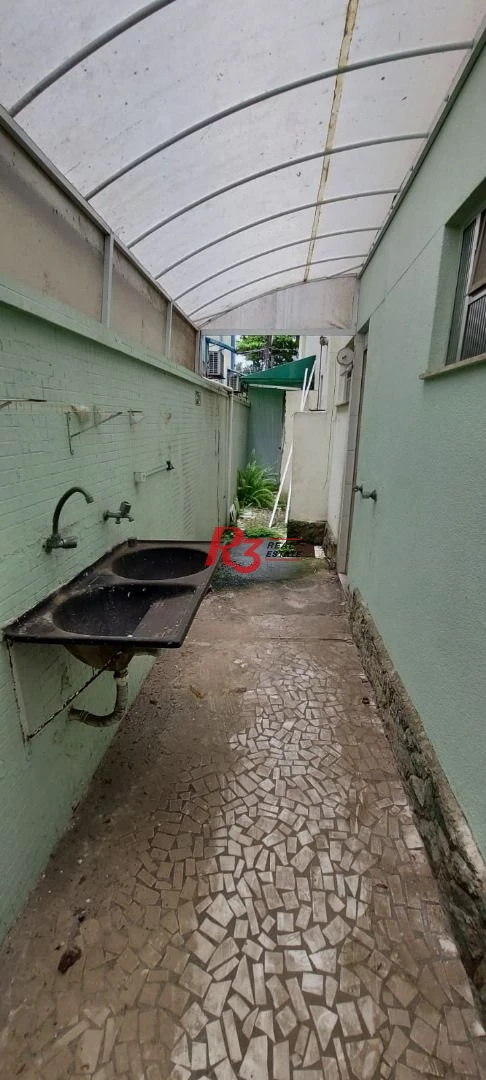 Sobrado para alugar, 376 m² - Ponta da Praia - Santos/SP