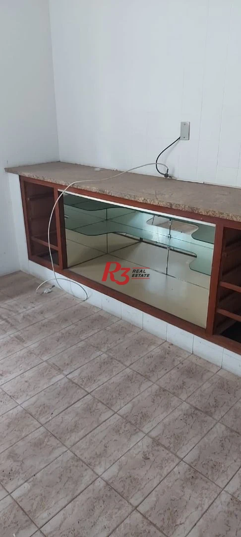 Sobrado para alugar, 376 m² - Ponta da Praia - Santos/SP