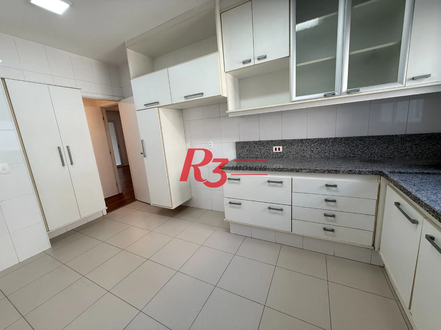 Apartamento com 4 dormitórios para alugar, 160 m² por R$ 12.632,00/mês - Boqueirão - Santos/SP