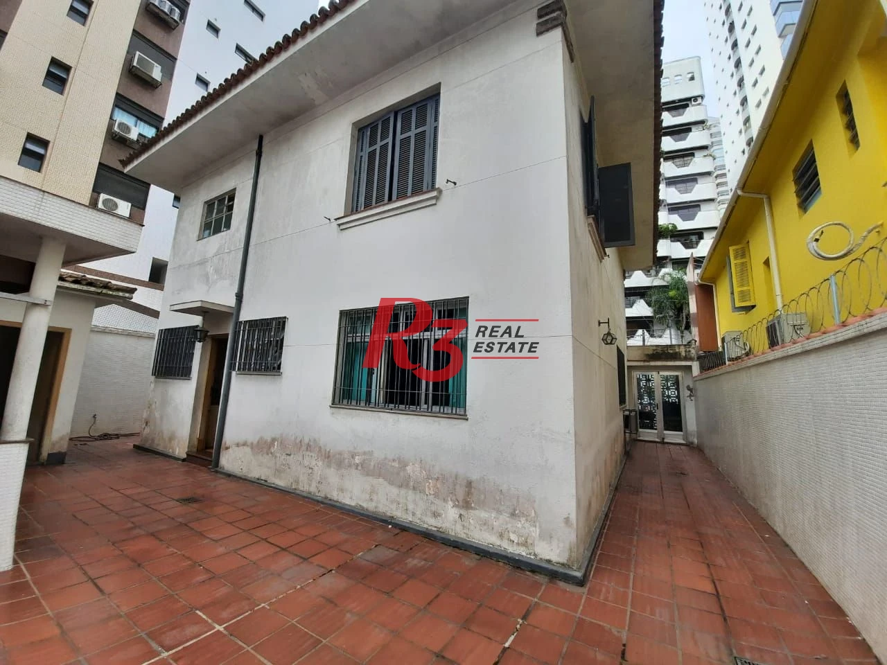 Sobrado com 3 dormitórios para alugar, 264 m² - Boqueirão - Santos/SP