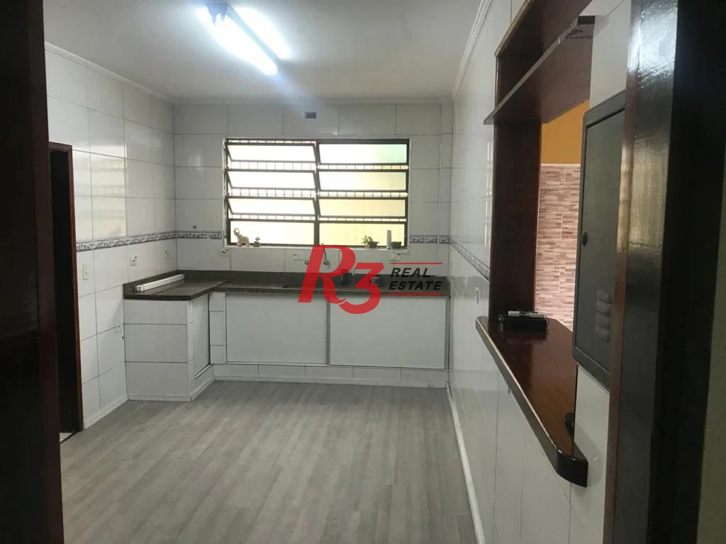 Linda casa com 4 dormitórios e suítes à venda, 140 m²- Vila Cascatinha - São Vicente/SP