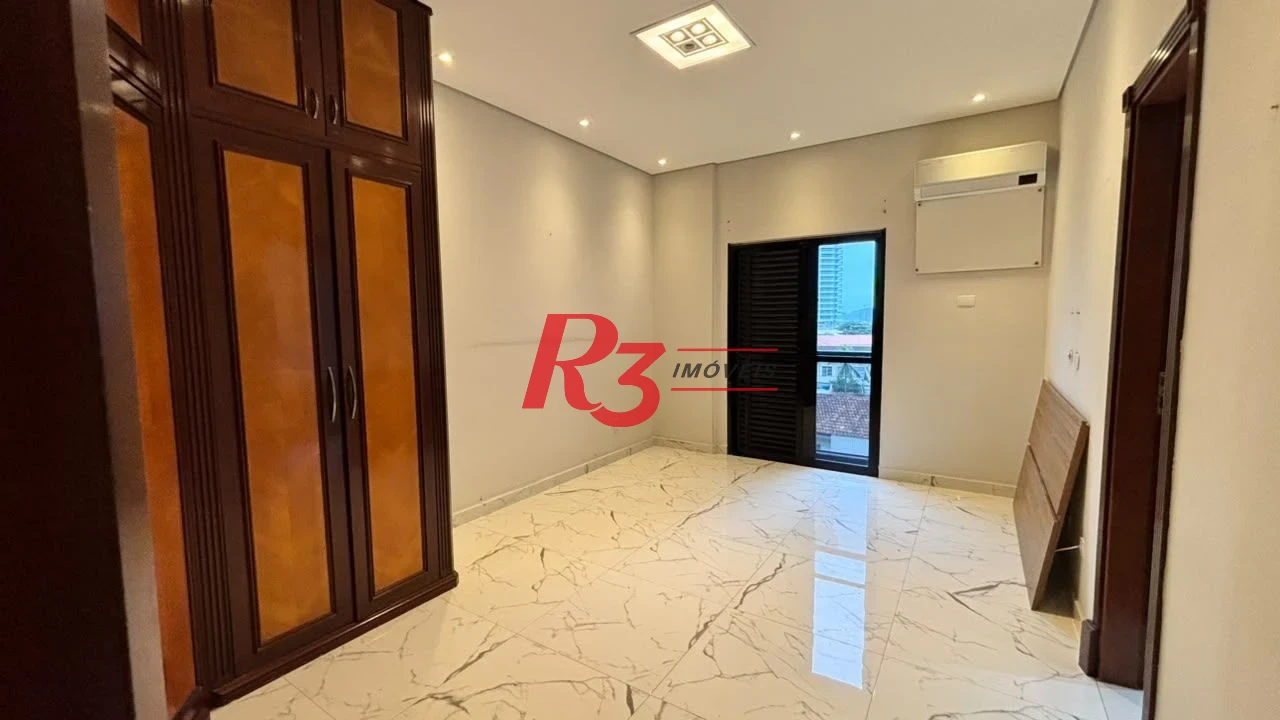 Apartamento com 3 dormitórios à venda, 177 m² por R$ 1.600.000,00 - Ponta da Praia - Santos/SP