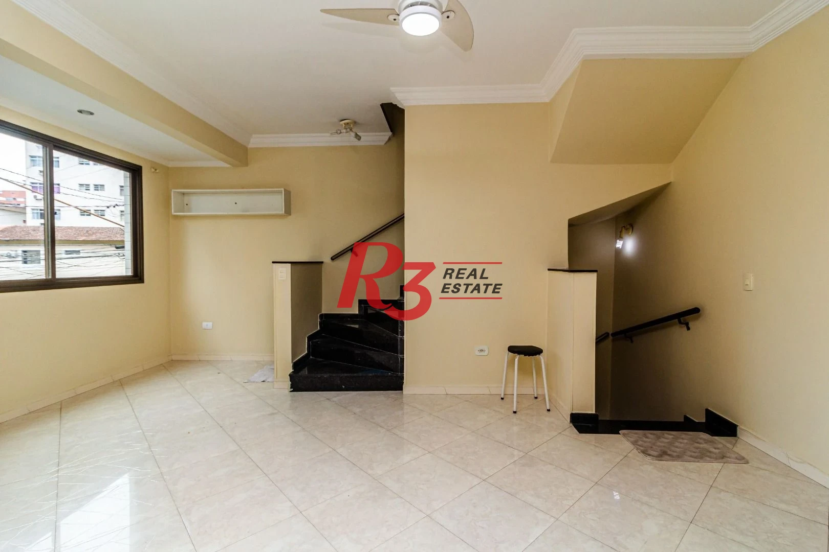Casa com 3 dormitórios à venda, 150 m² por R$ 1.100.000,00 - Embaré - Santos/SP
