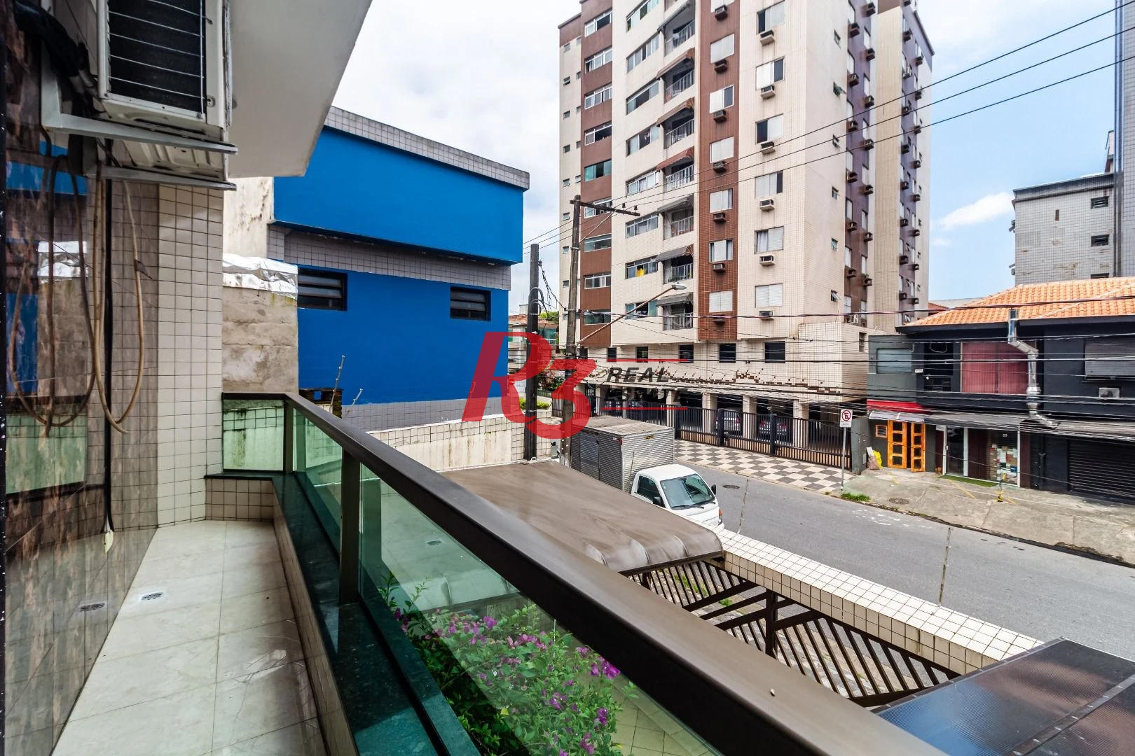 Casa com 3 dormitórios à venda, 150 m² por R$ 1.100.000,00 - Embaré - Santos/SP