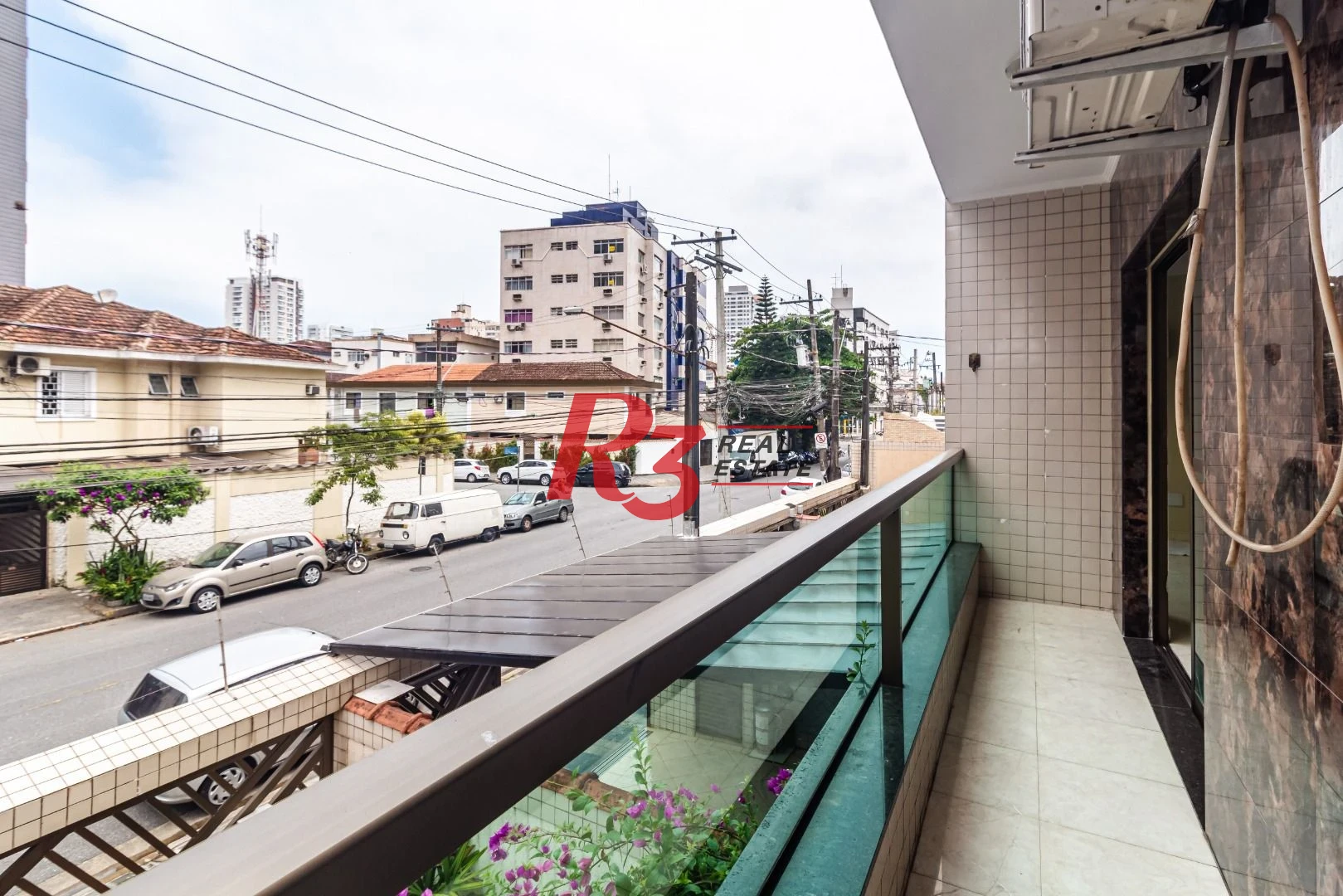 Casa com 3 dormitórios à venda, 150 m² por R$ 1.100.000,00 - Embaré - Santos/SP