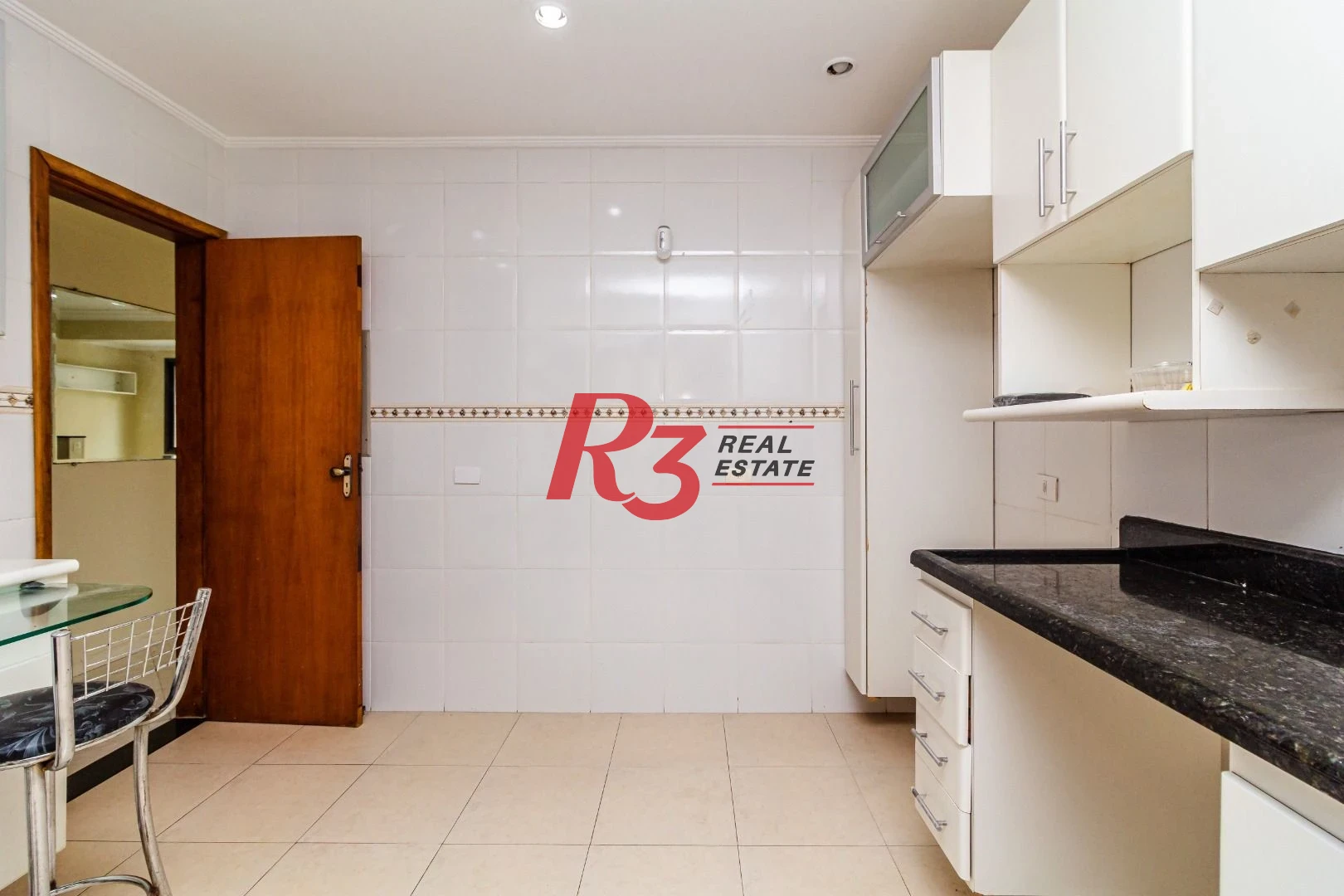 Casa com 3 dormitórios à venda, 150 m² por R$ 1.100.000,00 - Embaré - Santos/SP