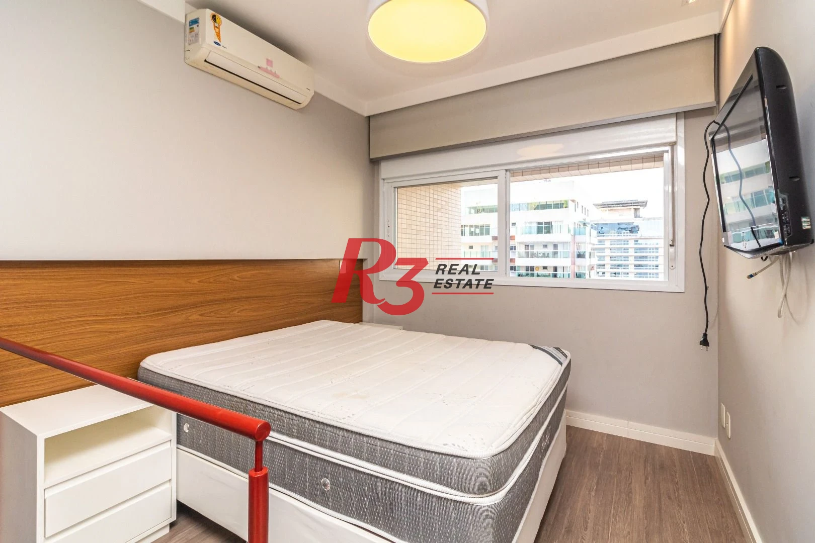 Apartamento Duplex com 1 dormitório para alugar, 60 m² por R$ 7.000,00/mês - Gonzaga - Santos/SP