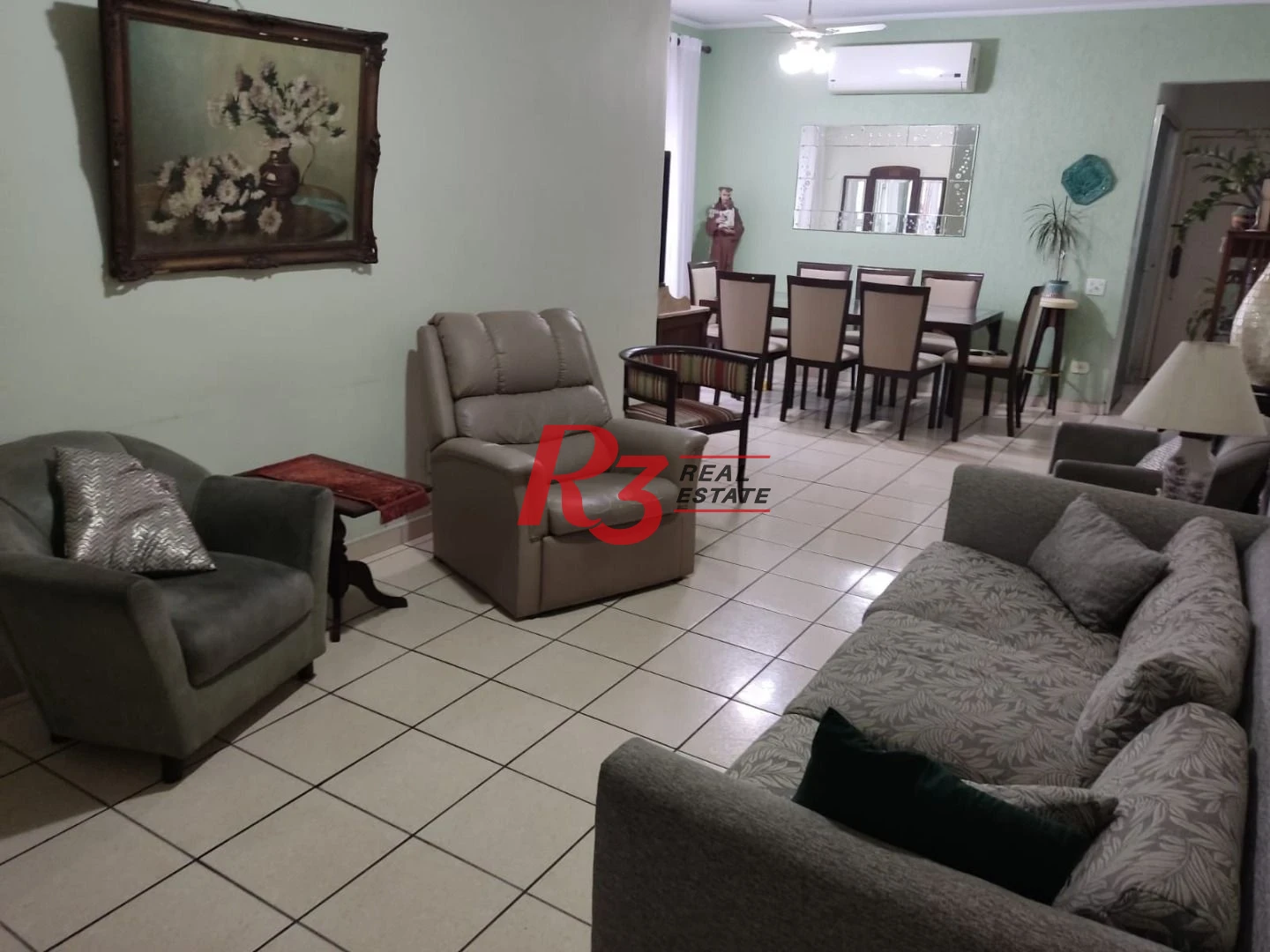 Apartamento com 3 dormitórios à venda, 102 m² por R$ 700.000,00 - Gonzaga - Santos/SP