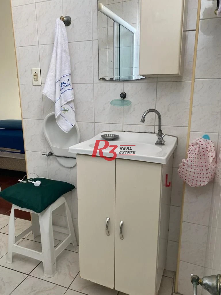 Apartamento com 3 dormitórios à venda, 102 m² por R$ 700.000,00 - Gonzaga - Santos/SP